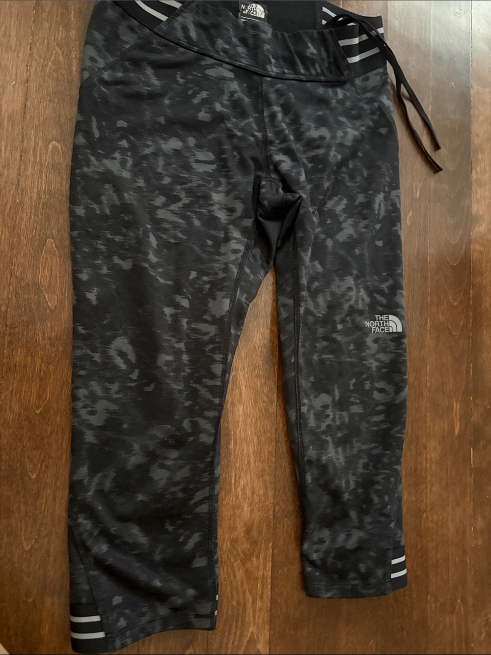 The North Face Black Heathered Camo Athletic Leggings